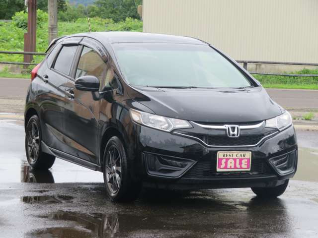 フィット1.3 13G Fパッケージ コンフォートエディション 4WD