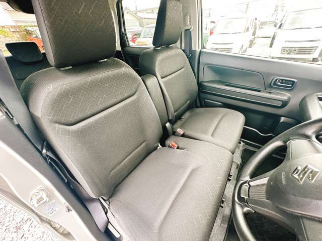 �I�[�����[�J�[�̌y�����Ԃ𒆐S�ɖL�x�ȎԎ����葵���Ă���܂��􂨒T���̂��Ԃ������ƌ�����܂�!!