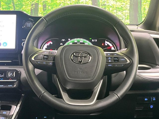 【レーダークルーズコントロール】高速道路での長距離走行が楽に!!自動で速度を保つクルーズコントロールが、衝突軽減システムと連携し、前方の車両を感知して車間を保つように速度調節してくれます!!