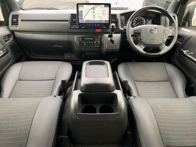 ハイエースバン2.8 スーパーGL ダークプライム S ロング ディーゼル 4WD