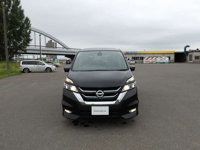 セレナ2.0 ハイウェイスター Vセレクション 4WD
