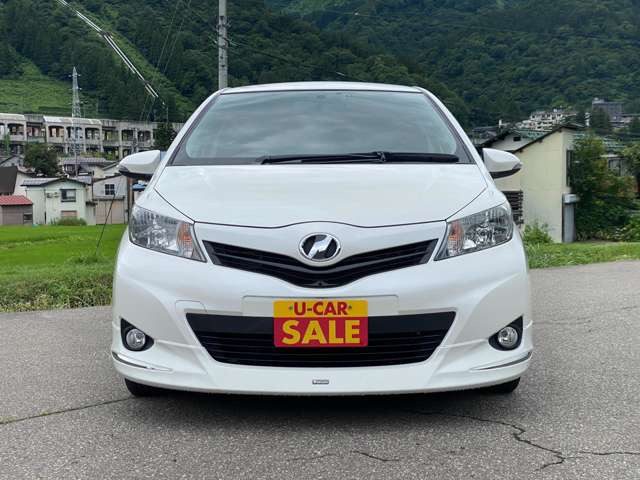 ヴィッツ1.3 F 4WD