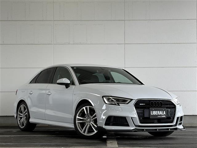 A3セダン2.0 TFSI クワトロ スポーツ 4WD