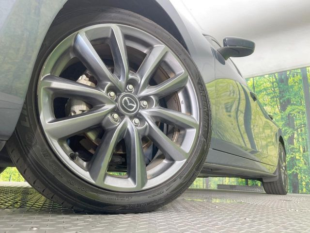 �y�����A���~�z�C�[���z�O�ςɃ}�b�`���������A���~�z�C�[���𑕒����Ă���܂��B�e��ЊO�A���~�z�C�[����A�X�^�b�h���X�^�C�����戵�����Ă���܂��B���񂲑��k����������
