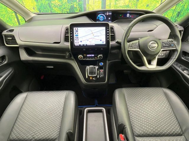 セレナ1.2 e-POWER ハイウェイスターV