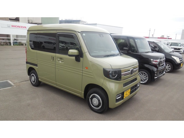 N-VAN+スタイル ファン 4WD