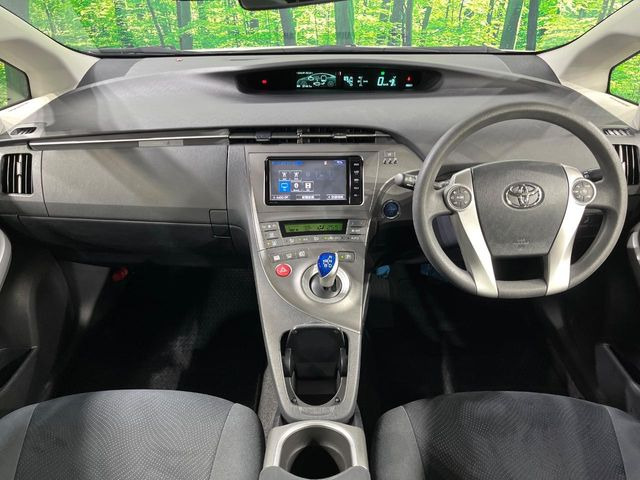 プリウス1.8 S