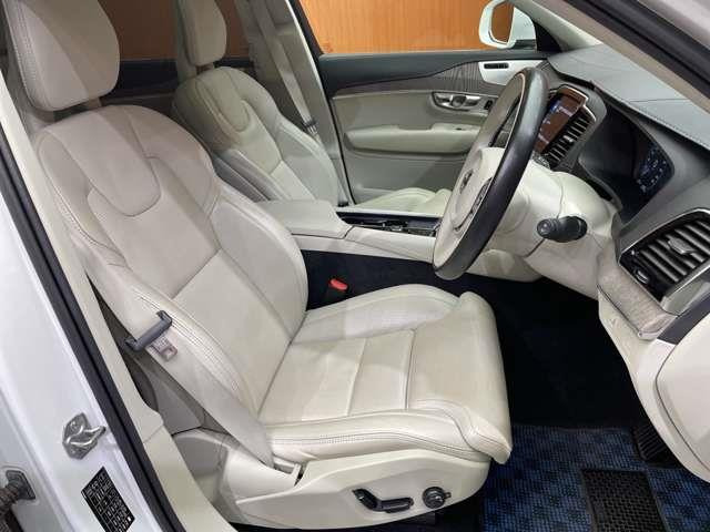 XC90B6 AWD インスクリプション 4WD