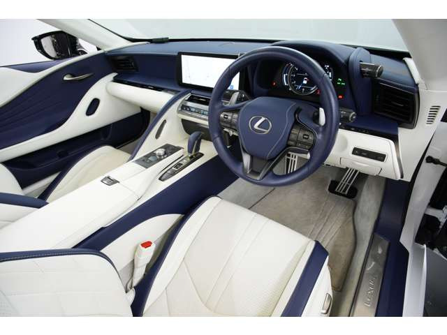�C���e���A�S�̂̓u���[�ƃz���C�g�̃��U�[���ڗ���1��ƂȂ�܂��B������������A���U�[���ӂ񂾂�Ɏg�p�������ԂƂȂ�܂��B