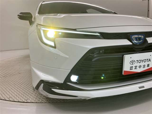 カローラツーリング1.8 ハイブリッド W×B
