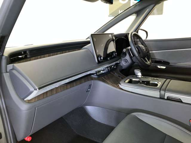 LM500h エグゼクティブ 4WD