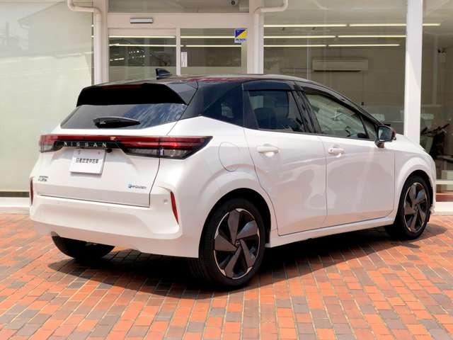 ノートオーラ1.2 G レザーエディション