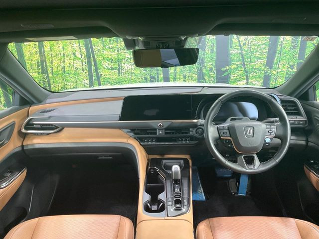 クラウンスポーツ2.5 Z E-Four 4WD