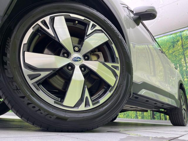 �y����18�C���`�A���~�z�C�[���z�O�ςɃ}�b�`���������A���~�z�C�[���𑕒����Ă���܂��B�e��ЊO�A���~�z�C�[����A�X�^�b�h���X�^�C�����戵�����Ă���܂��B���񂲑��k����������