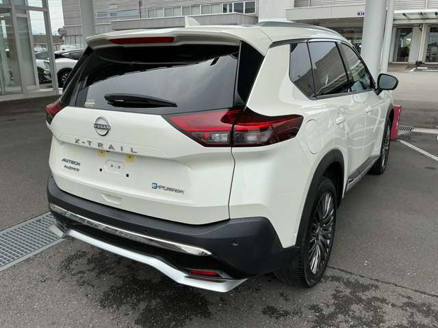 エクストレイル1.5 AUTECH アドバンスド パッケージ e-4ORCE 4WD