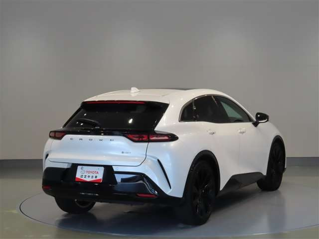 クラウンスポーツ2.5 Z E-Four 4WD