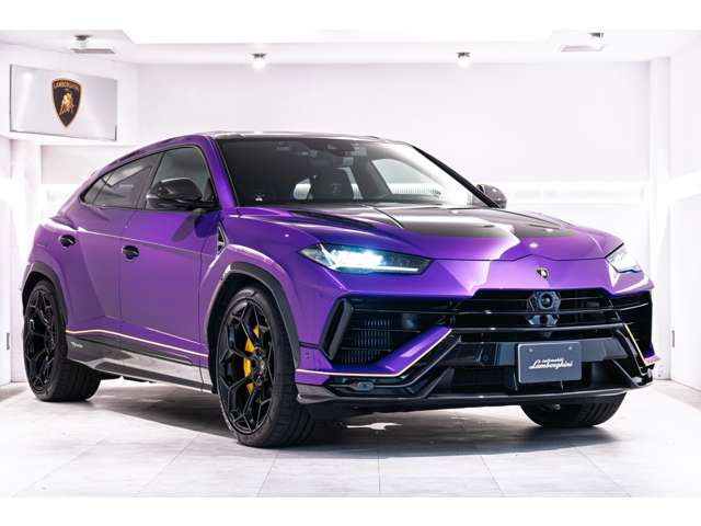 ウルスペルフォルマンテ 4WD