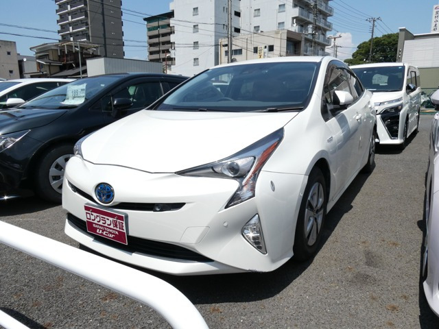 プリウス1.8 A