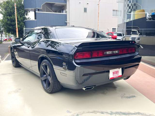 チャレンジャーSRT8