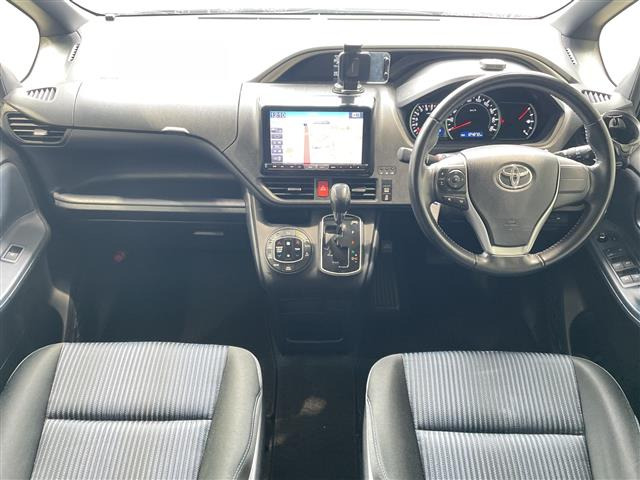 ヴォクシー2.0 ZS 煌