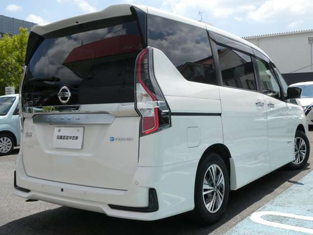 セレナ1.2 e-POWER ハイウェイスターV
