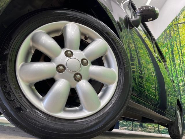 �y����14�C���`�A���~�z�C�[���z�O�ςɃ}�b�`���������A���~�z�C�[���𑕒����Ă���܂��B�e��ЊO�A���~�z�C�[����A�X�^�b�h���X�^�C�����戵�����Ă���܂��B���񂲑��k����������