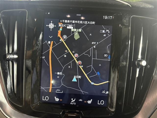 XC60T5 AWD モメンタム 4WD