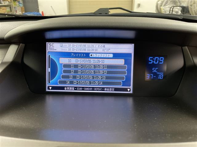 オデッセイ2.4 アブソルート 4WD