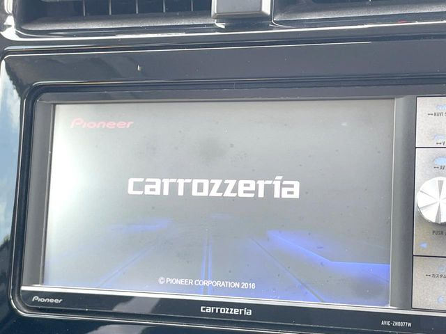 プリウス1.8 S