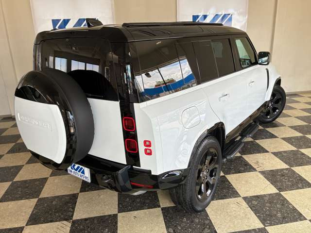 ディフェンダー110 X ダイナミック HSE 3.0L D350 ディーゼル 4WD