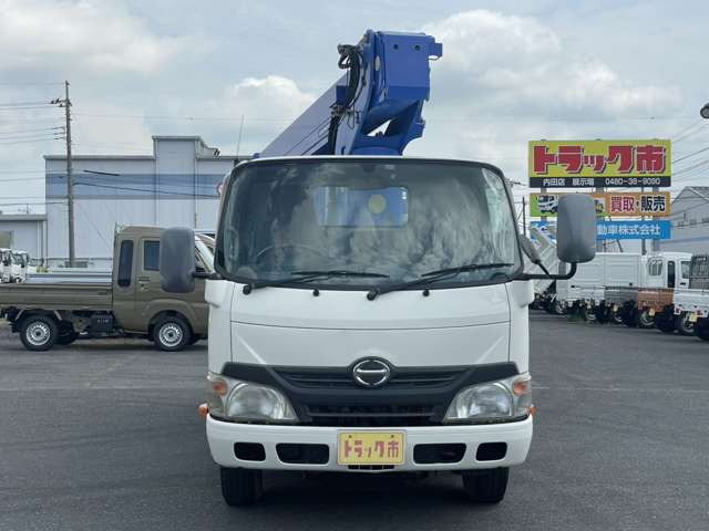 デュトロ高所作業車