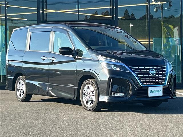 セレナ1.2 e-POWER ハイウェイスターV