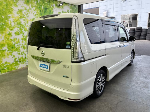 セレナ2.0 ハイウェイスター S-HYBRID アドバンスドセーフティパッケージ
