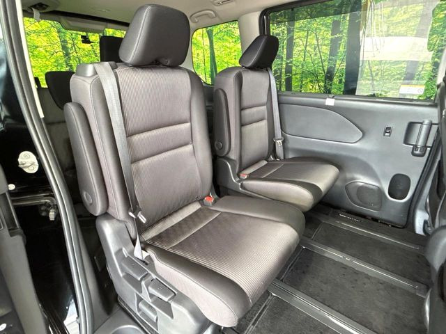 ���ڒ����̓E�H�[�N�X���[�ƂȂ��Ă���܂��B���ڂƎO��ڂ̈ړ�����~�肪�Ƃ��Ă��y�ɂȂ�̂ŁA���~��̍ۂ��X�g���X�������邱�Ƃ͂���܂����