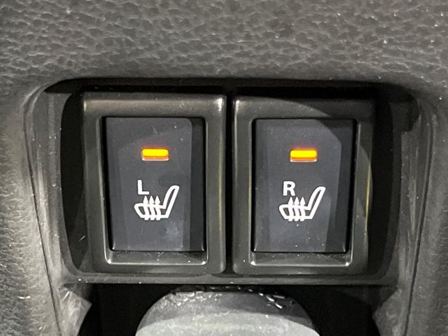 【シートヒーター】寒い日に重宝するシートヒーター!エアコンより早く温まってくれるので寒がりの人も安心ですね♪エアコンの温風は乾燥するから苦手、という方にもをおすすめです。