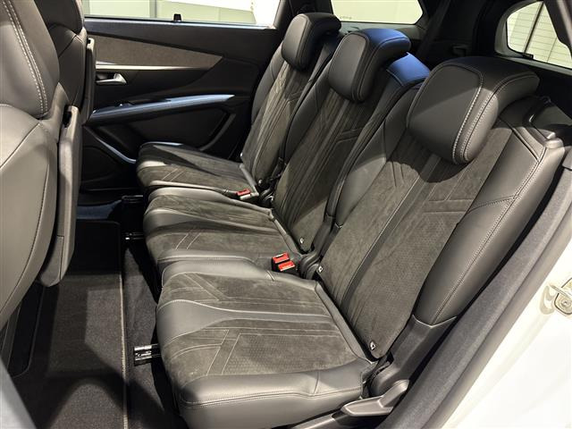 5008GT ブルーHDi ディーゼル