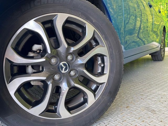 �y����16�C���`�A���~�z�C�[���z�O�ςɃ}�b�`���������A���~�z�C�[���𑕒����Ă���܂��B�e��ЊO�A���~�z�C�[����A�X�^�b�h���X�^�C�����戵�����Ă���܂��B���񂲑��k����������