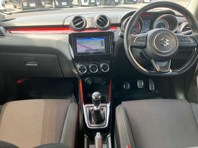 スイフト1.4 スポーツ スズキ セーフティ サポート非装着車