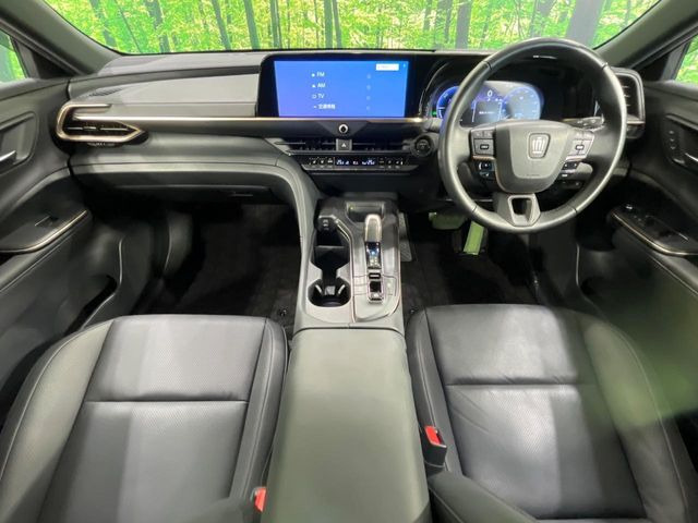クラウンクロスオーバー2.5 G アドバンスト レザー パッケージ E-Four 4WD
