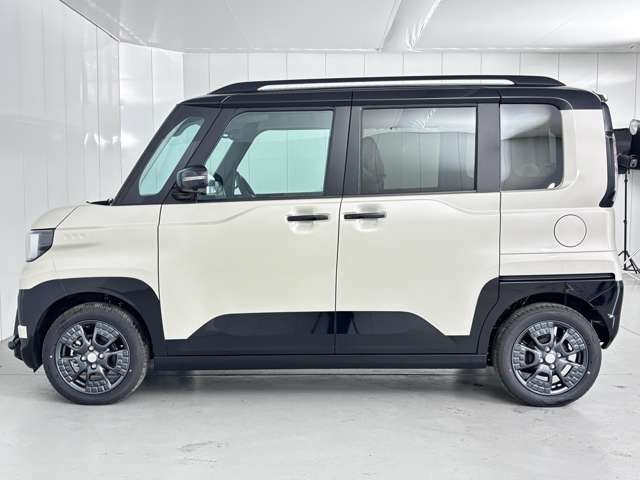 デリカミニT プレミアム デリマル パッケージ 4WD