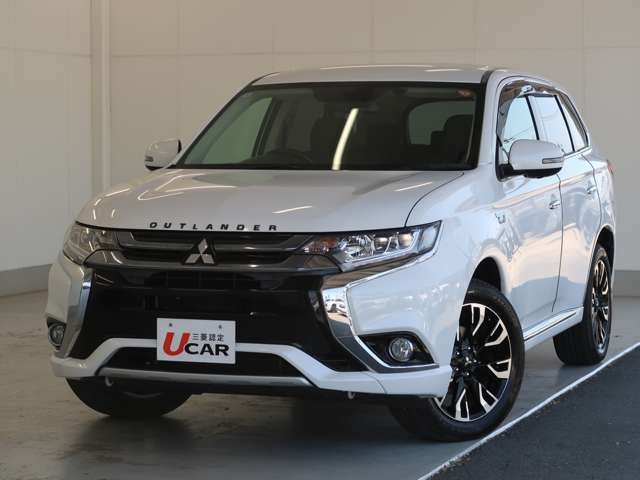 アウトランダーPHEV2.0 G ナビパッケージ 4WD