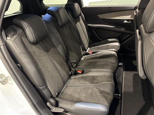 5008GT ブルーHDi ディーゼル