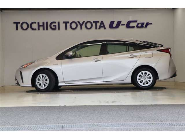 プリウス1.8 S