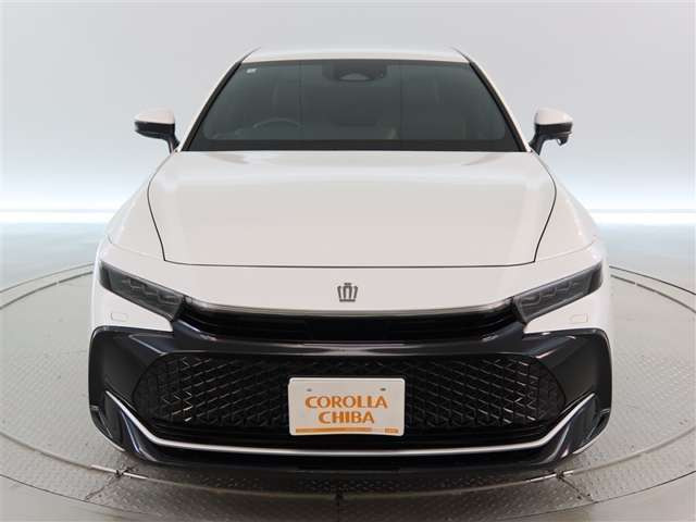 クラウンクロスオーバー2.5 G レザー パッケージ E-Four 4WD