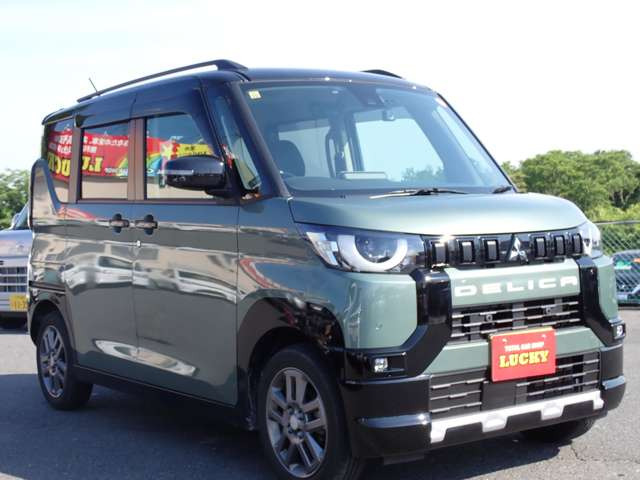 デリカミニT プレミアム 4WD