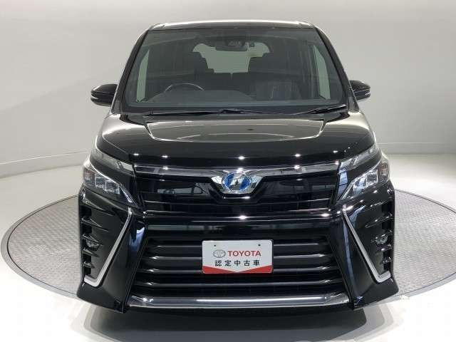 ヴォクシー1.8 ハイブリッド ZS