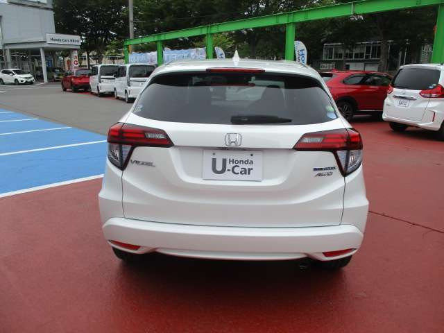 ヴェゼル1.5 ハイブリッド Z ホンダセンシング 4WD