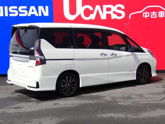 セレナ1.2 e-POWER ハイウェイスターV アーバンクロム