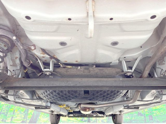 下回りがきれいなうちに、防錆加工の施工がオススメ。降雪地域はもちろん、沿岸部にお住いの方や、趣味でマリン・ウィンタースポーツをされる方にご好評いただいております。