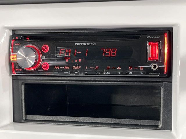 お好きな音楽を車内でお楽しみいただけます♪スピーカー交換・ウーハー追加などの音質向上や、最新ナビ・後席モニター等の取り付けも是非ご相談ください!。